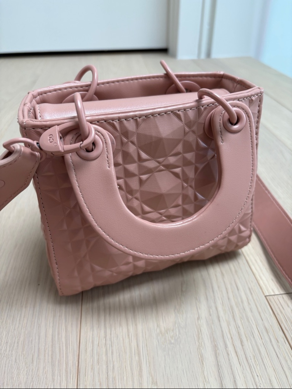 Pink Handbag - Picture 3 of 3